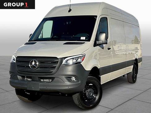 New 2025 Mercedes-Benz Sprinter 2500 image 1