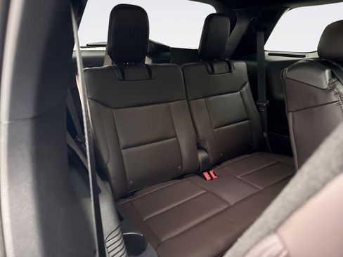 Used 2025 Ford Explorer Platinum image 20