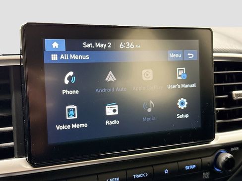 Used 2021 Hyundai Venue SE FWD image 17