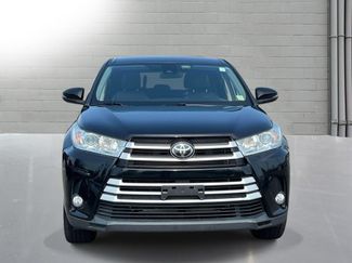 Used 2018 Toyota Highlander Plus AWD/4WD video 2