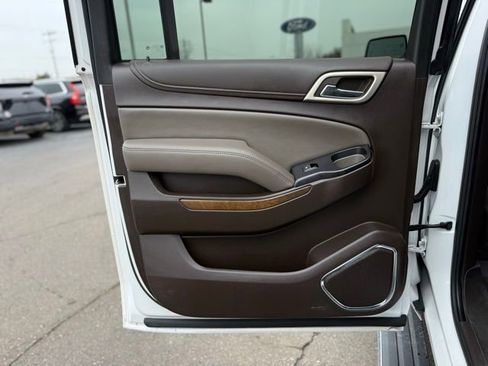 Used 2019 GMC Yukon XL Denali w/ Denali Ultimate Package image 19