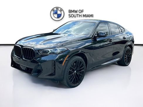 Used 2024 BMW X6 xDrive40i w/ Premium Package image 3