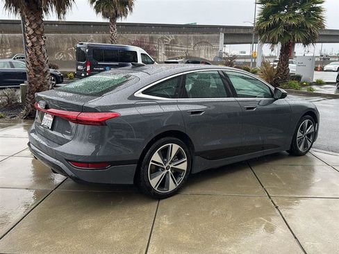 Used 2025 Audi A6 e-tron Premium Plus w/ Premium Plus image 6