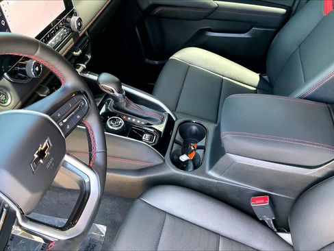 Certified 2023 Chevrolet Colorado Z71 w/ Z71 Convenience Package 2 AWD/4WD image 17