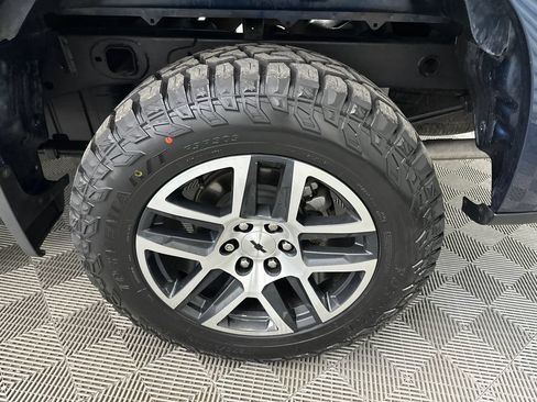 Used 2019 Chevrolet Silverado 1500 LT Trail Boss w/ Convenience Package AWD/4WD image 20