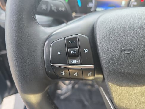 Used 2023 Ford Maverick Lariat w/ Lariat Luxury Package image 19