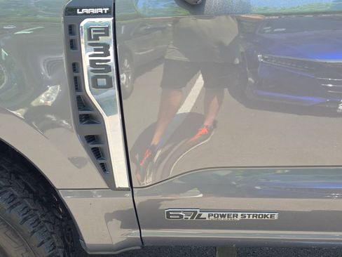 Used 2023 Ford F350 Lariat w/ Chrome Package AWD/4WD image 42