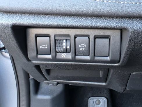 Used 2025 Subaru Outback Limited w/ Popular Package #2 AWD/4WD image 27