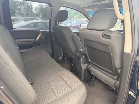 Used 2011 Nissan Titan SV w/ SV Value Truck Pkg RWD image 17