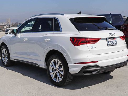 Used 2025 Audi Q3 2.0T Premium w/ Convenience Package image 6