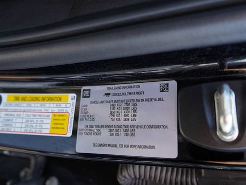 Used 2021 GMC Yukon XL Denali AWD/4WD image 37