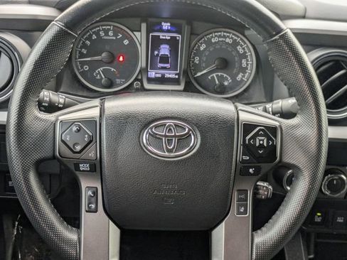 Used 2023 Toyota Tacoma TRD Sport image 13