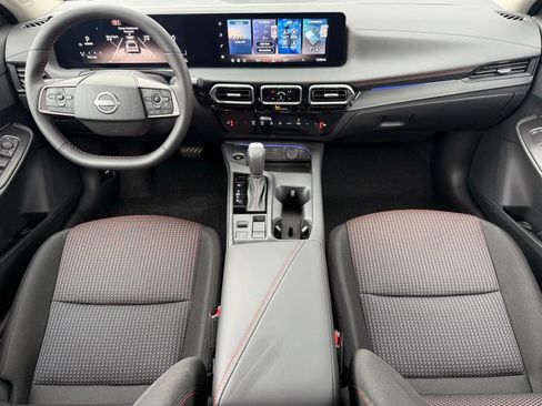 New 2026 Nissan Sentra SR image 17