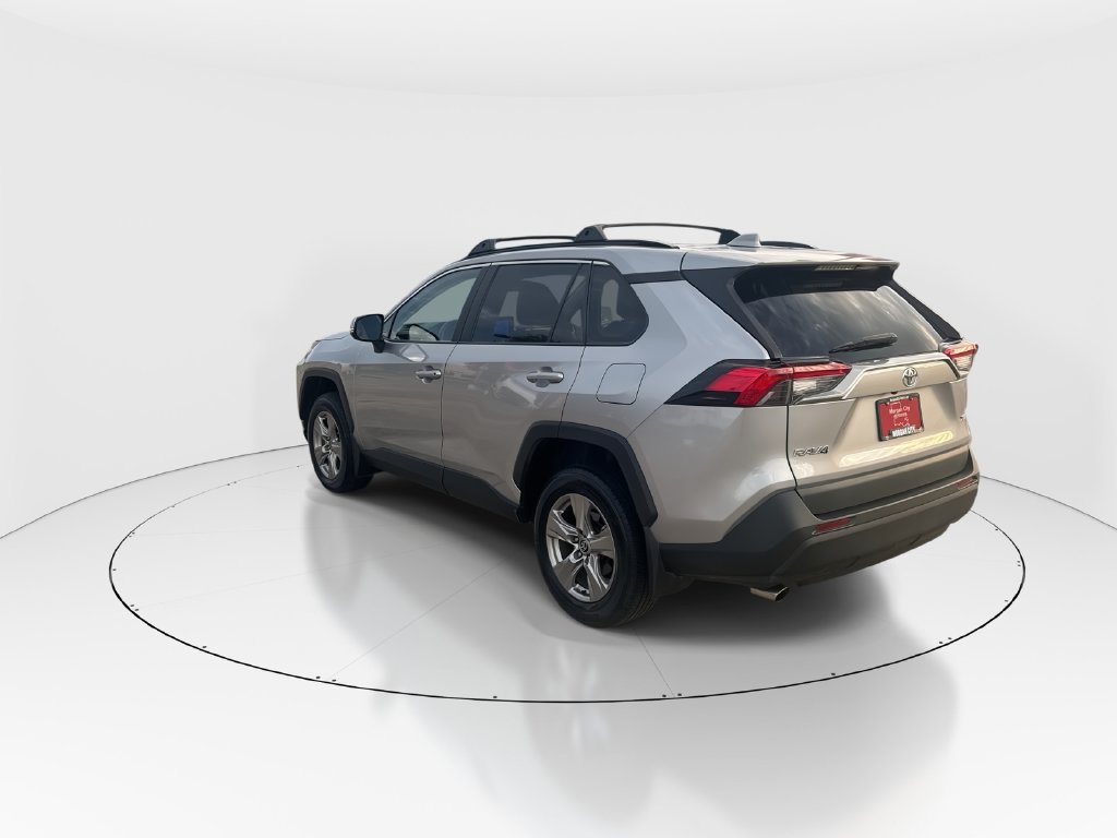Used 2023 Toyota RAV4 XLE w/ Convenience Package FWD image 6