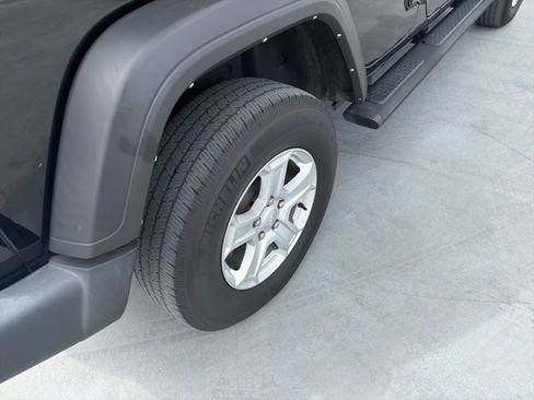 Used 2022 Jeep Wrangler Unlimited Sport S image 8