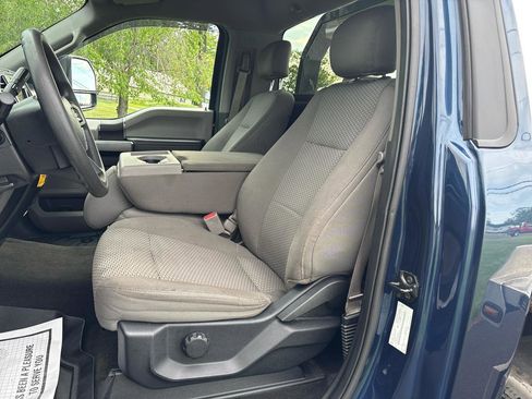 Used 2017 Ford F550 4x4 Regular Cab Super Duty w/ XLT Value Package image 10