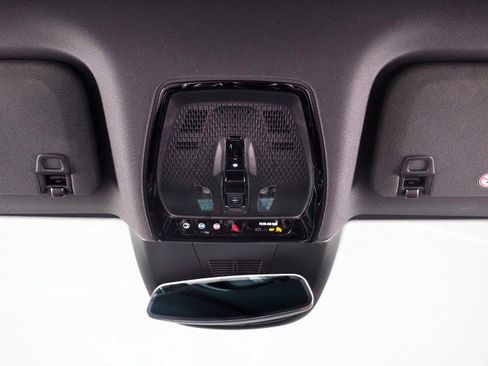 Used 2024 Cadillac Lyriq Luxury image 71