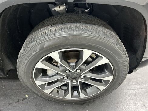Used 2022 Jeep Grand Cherokee Overland AWD/4WD image 8