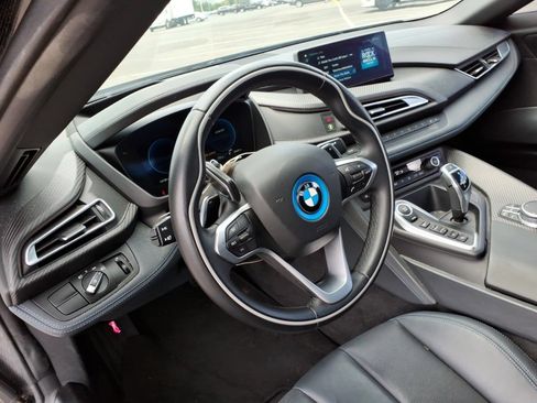 Used 2019 BMW i8 Roadster AWD/4WD image 9