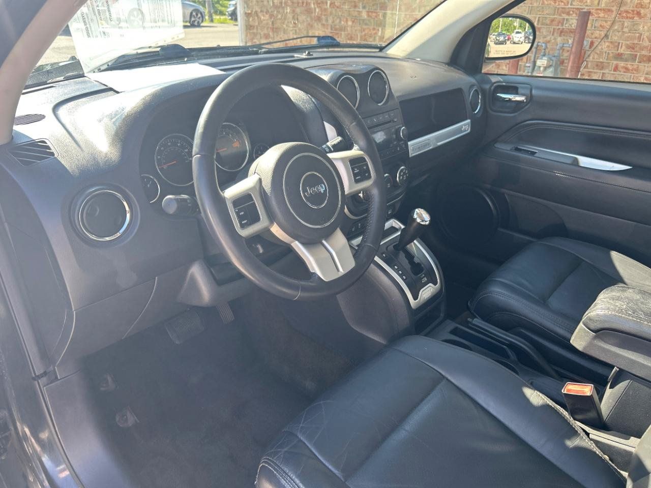 Used 2017 Jeep Compass High Altitude FWD image 16