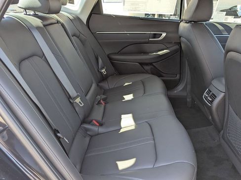 New 2025 Hyundai Sonata Limited image 30