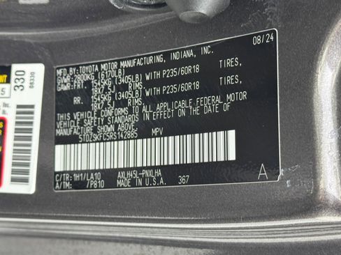 Used 2024 Toyota Sienna Limited image 50