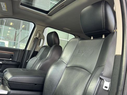 Used 2016 RAM 1500 Laramie w/ Convenience Group image 26