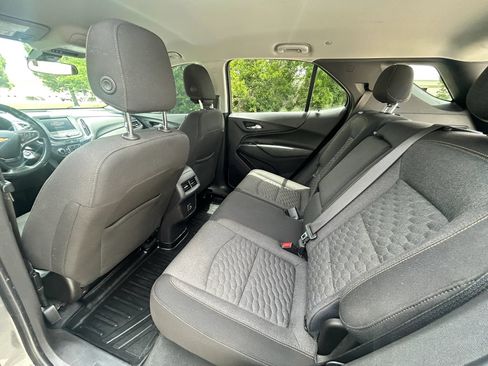 Used 2021 Chevrolet Equinox LT FWD image 13