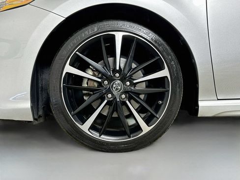 Used 2019 Toyota Camry XSE FWD image 37