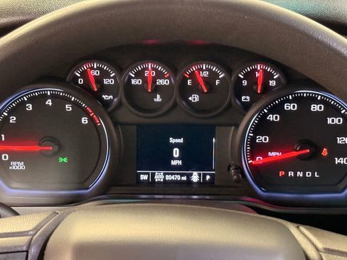 Used 2019 Chevrolet Silverado 1500 Custom w/ Custom Value Package AWD/4WD image 19