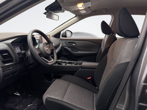 Used 2023 Nissan Rogue SV AWD/4WD image 10
