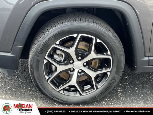 Used 2024 Jeep Compass Limited AWD/4WD image 9