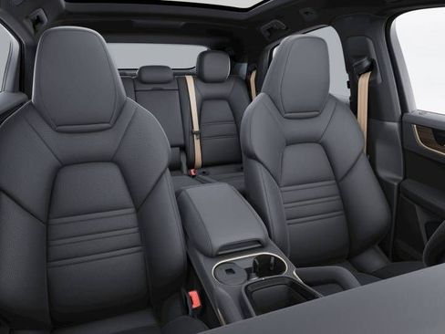 Certified 2024 Porsche Cayenne Coupe AWD/4WD image 10