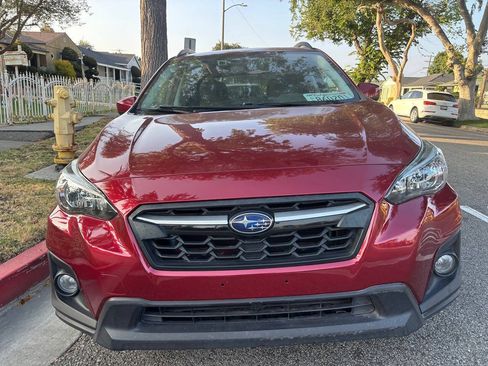 Used 2018 Subaru Crosstrek 2.0i Premium w/ Eyesight System AWD/4WD image 2