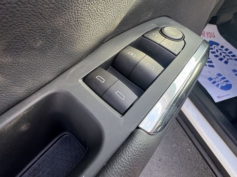 New 2026 Chevrolet Traverse LT image 12