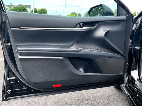 Used 2023 Toyota Camry SE FWD image 21