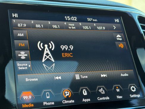 Used 2020 Jeep Grand Cherokee Altitude image 18