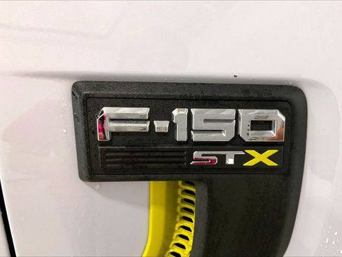 Used 2025 Ford F150 STX w/ Equipment Group 200A RWD image 9