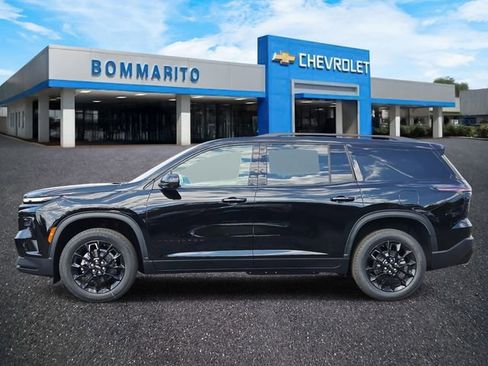New 2026 Chevrolet Traverse LT w/ Midnight/Sport Edition image 2