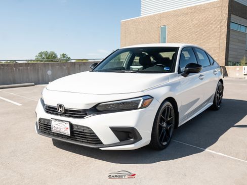 Used 2024 Honda Civic Sport image 3