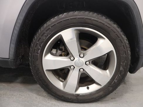 Used 2014 Jeep Grand Cherokee Limited image 28