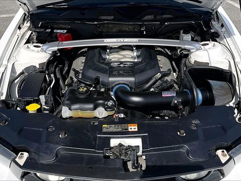 Used 2011 Ford Mustang GT w/ Brembo Brake Pkg image 28