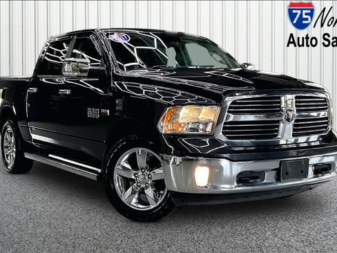 Used 2017 RAM 1500 Big Horn AWD/4WD image 1