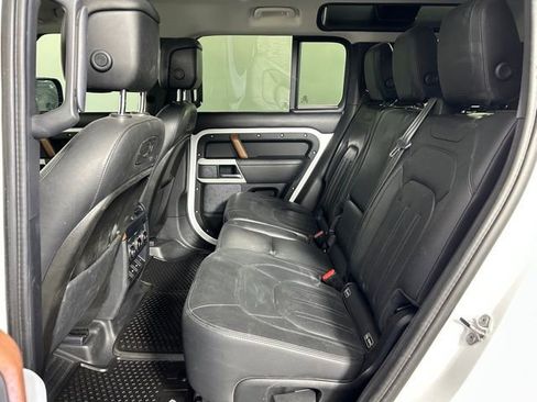 Used 2020 Land Rover Defender 110 HSE AWD/4WD image 13