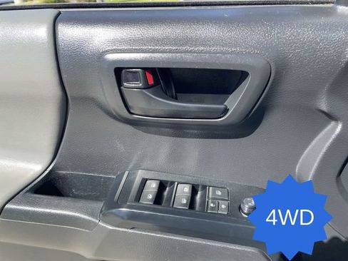 Used 2022 Toyota Tacoma SR AWD/4WD image 20