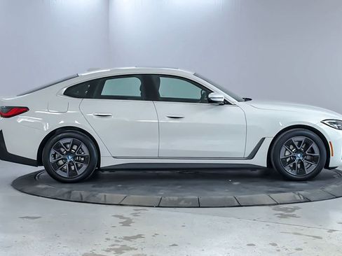 Used 2023 BMW i4 eDrive35 w/ Premium Package RWD image 8