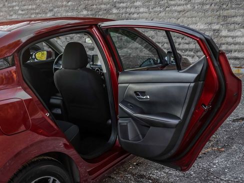 Used 2023 Nissan Sentra SV image 17