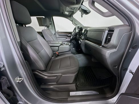 Used 2024 GMC Sierra 1500 Elevation image 29