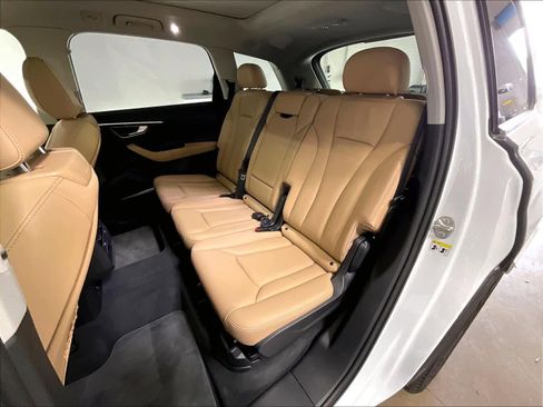 Certified 2025 Audi Q7 3.0T Premium Plus w/ Premium Plus Package AWD/4WD image 27