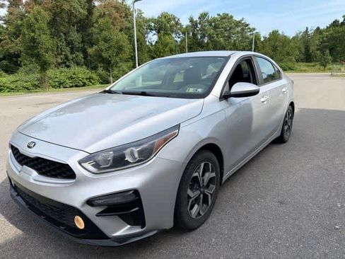 Used 2019 Kia Forte LXS FWD image 1